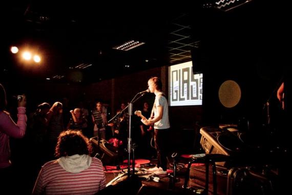 Glaskas GIG by Mez'o